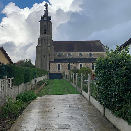 Chez Fifi&Stella Hotel Neufmoutiers-en-Brie Luaran gambar